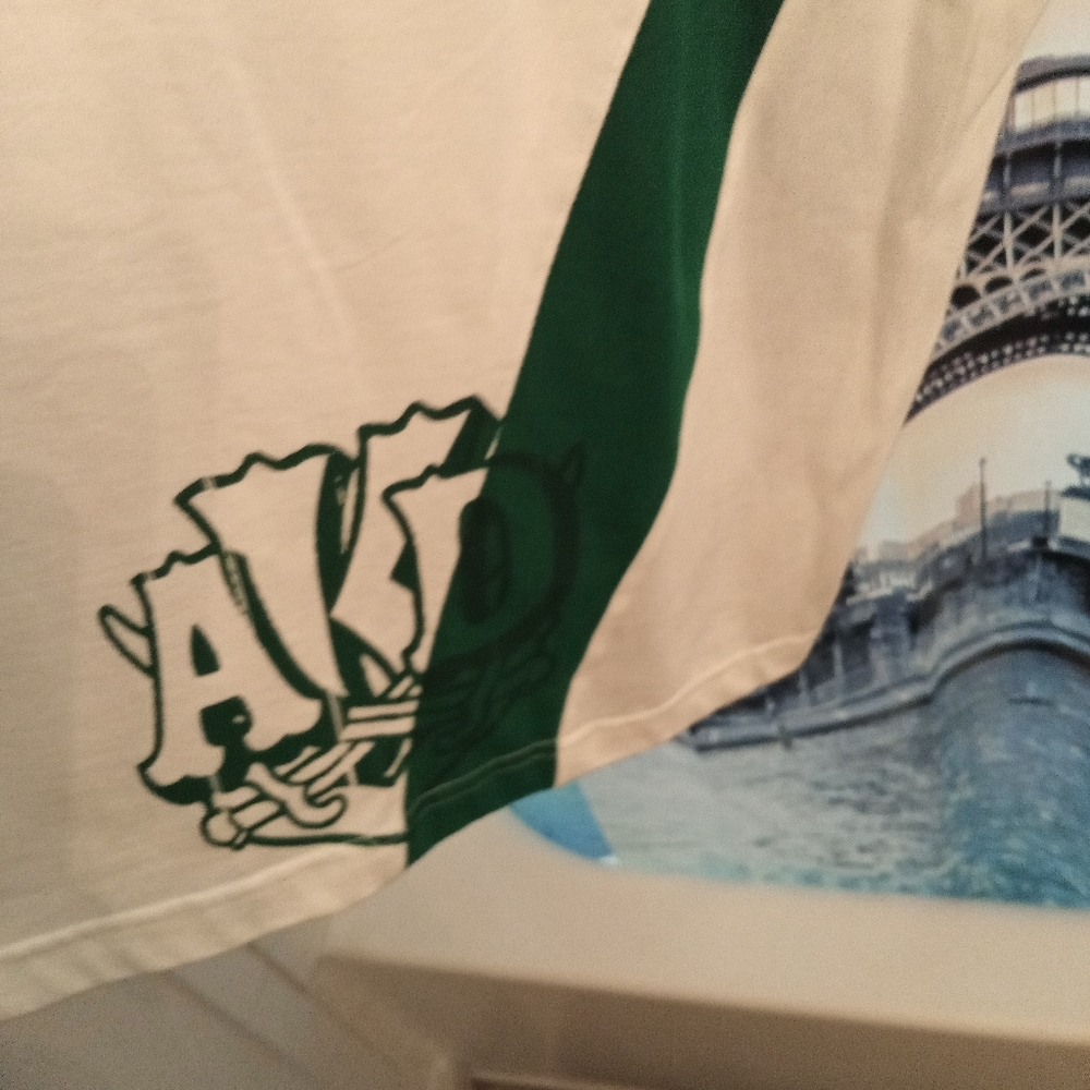 Academiks tee shirt..(never worn) - Picture 4 of 7